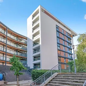  Aparthotel Deluxe Entire With 2x Bedrooms, 2x Bathrooms And A Big Living In The Olympic Park And Westfield At Stratford